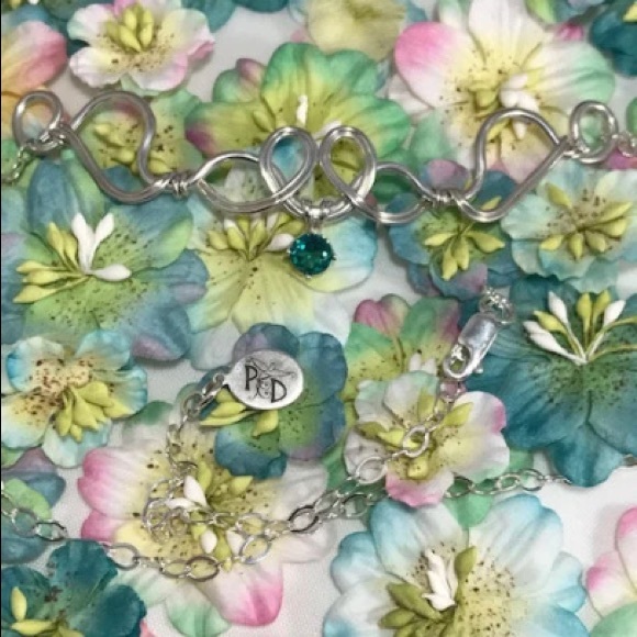 Green Topaz Sterling Silver Necklace- The Pixie Dust - Picture 6 of 8